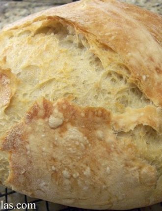 A Bread Recipe for Those Who Don’t Know How To Boil Water