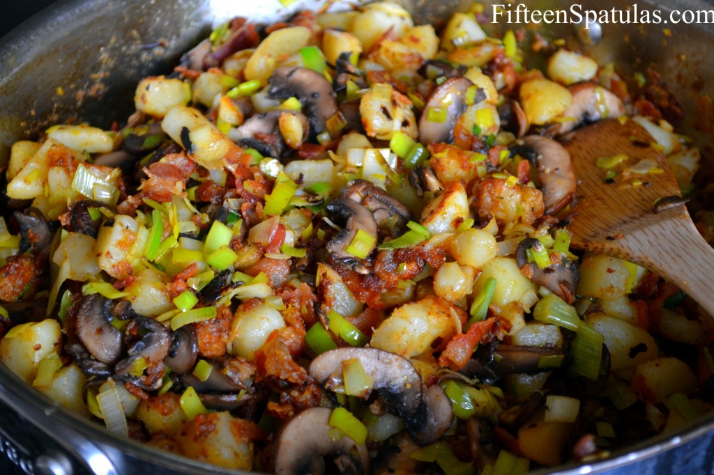 leek, bacon and mushroom potato hash