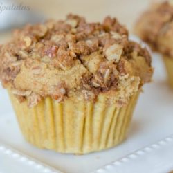 Oat Muffin with Pecan Crumble Topping