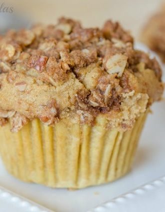 Oat Muffins with Brown Sugar Pecan Crumble