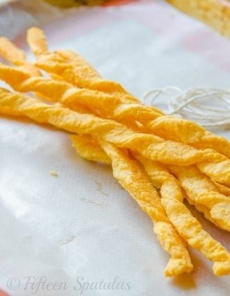 Puffed Cheddar Cheese Twists