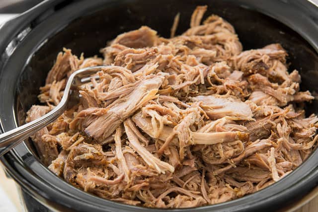 Slow Cooker Pulled Pork (Easy Recipe) - Fifteen Spatulas