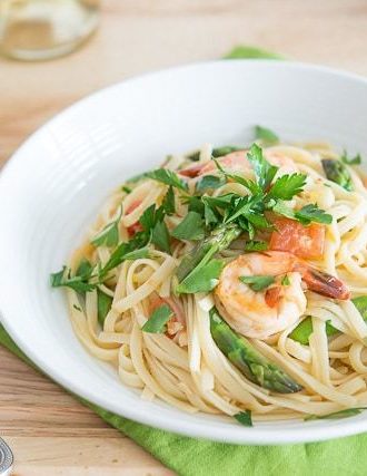 Shrimp Linguine with Asparagus