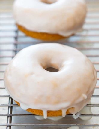 Pumpkin Spice Donuts