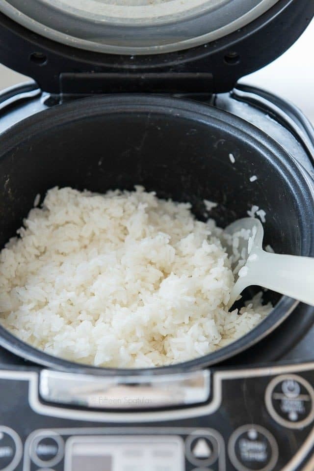 How to Make Sushi Rice in a Rice Cooker - With Paddle