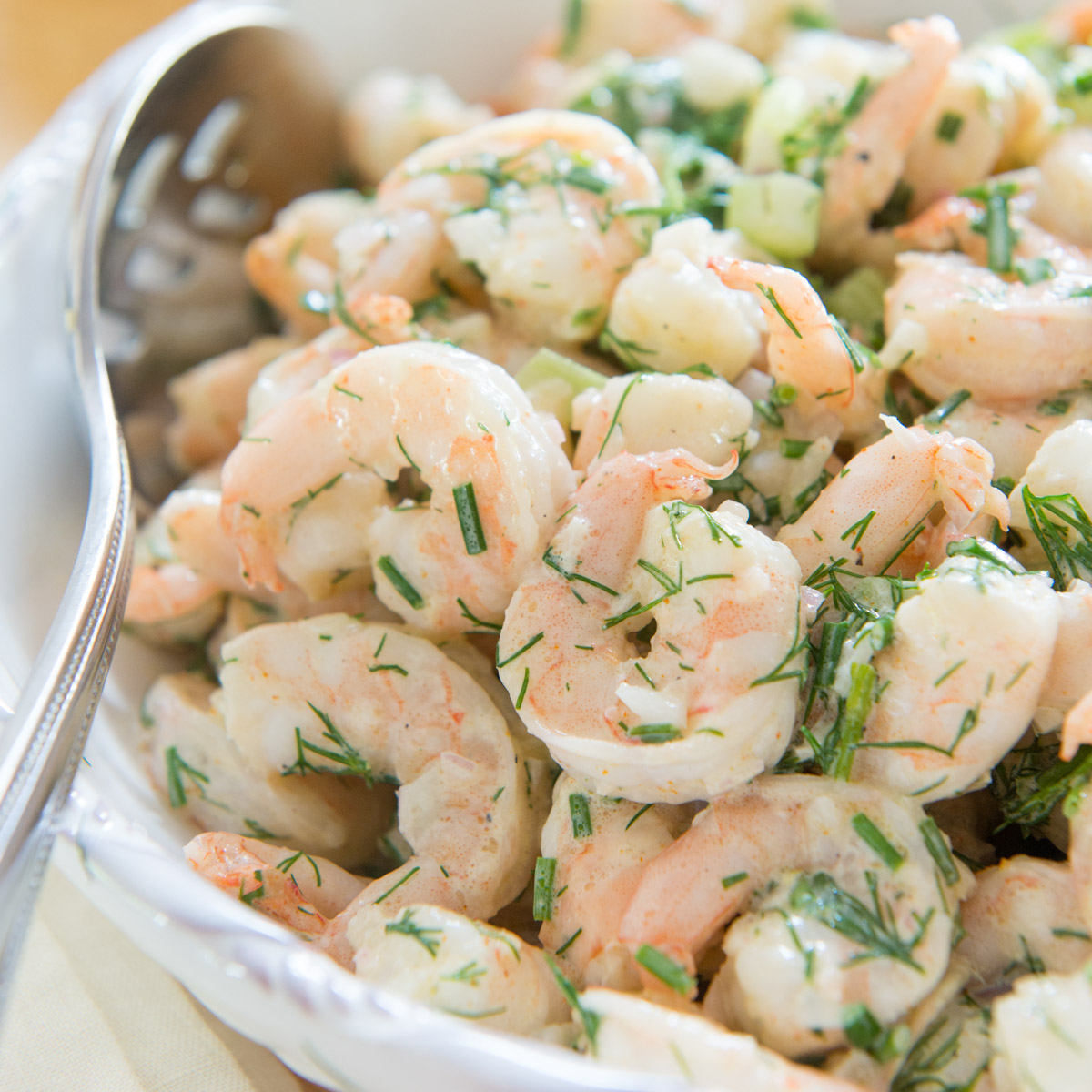 https://www.fifteenspatulas.com/wp-content/uploads/2020/05/Shrimp-Salad-8.jpg