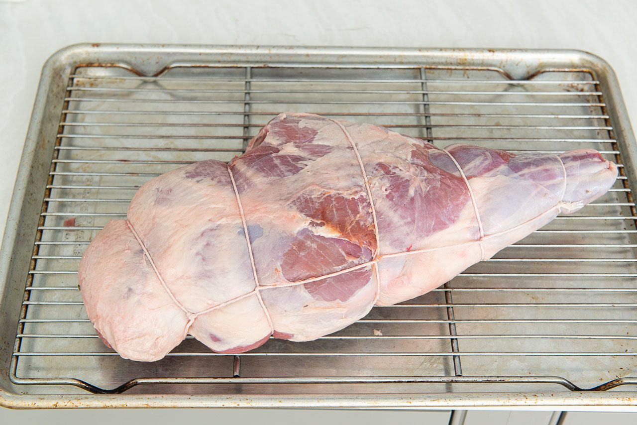 How to French a Leg of Lamb a Quick Visual Guide