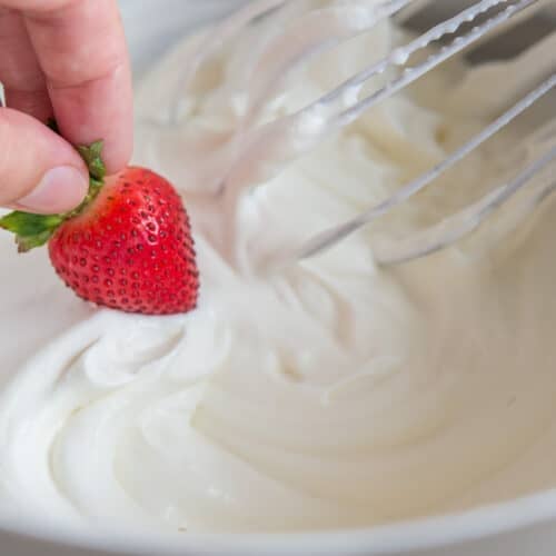 Homemade Whipped Cream (Soft or Stiff Peaks) Fifteen Spatulas