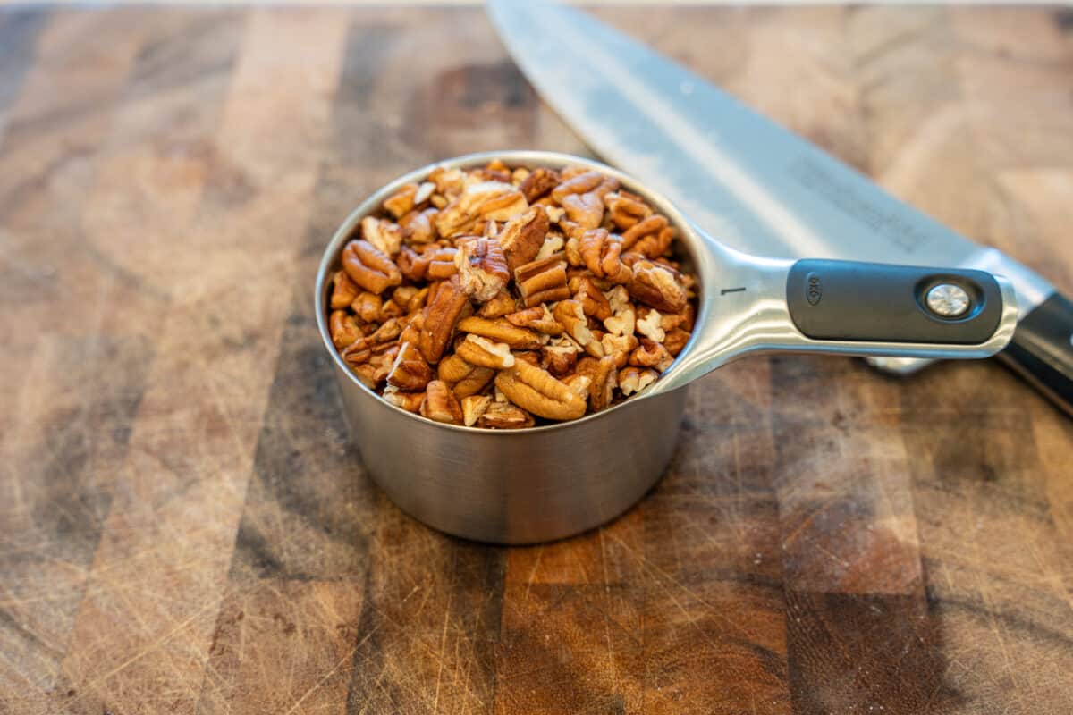 1 cup of chopped pecans